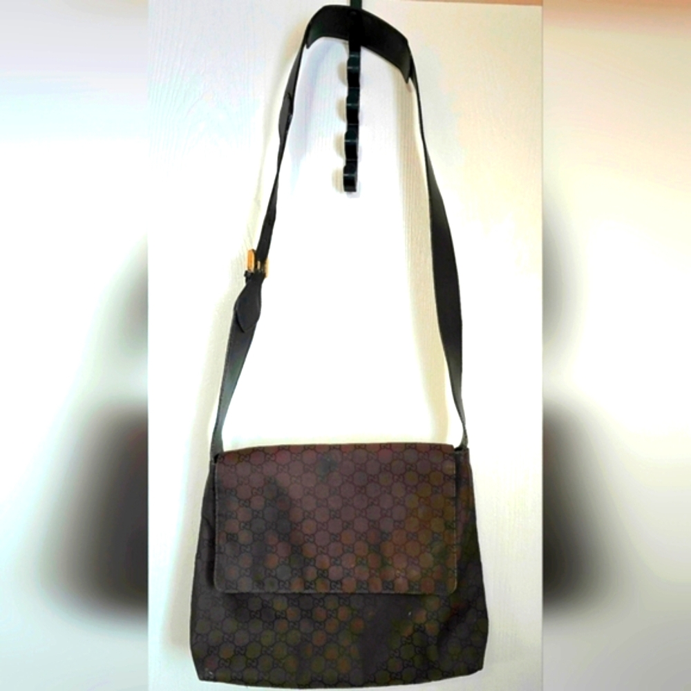 Authentic Gucci GG Large Monogram Messenger/Crossbody Bag W/ Leather Gucci Strap